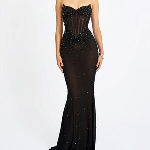 Elegant Black Strapless miss Circle Fatima Dress